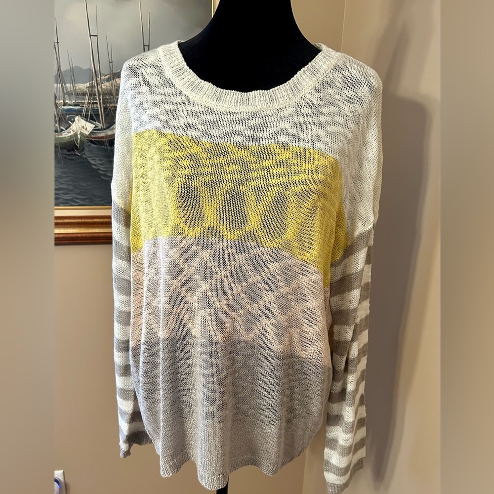 Poem & Thread Large lightweight crew neck sweater, white, yellow, pink & gray.